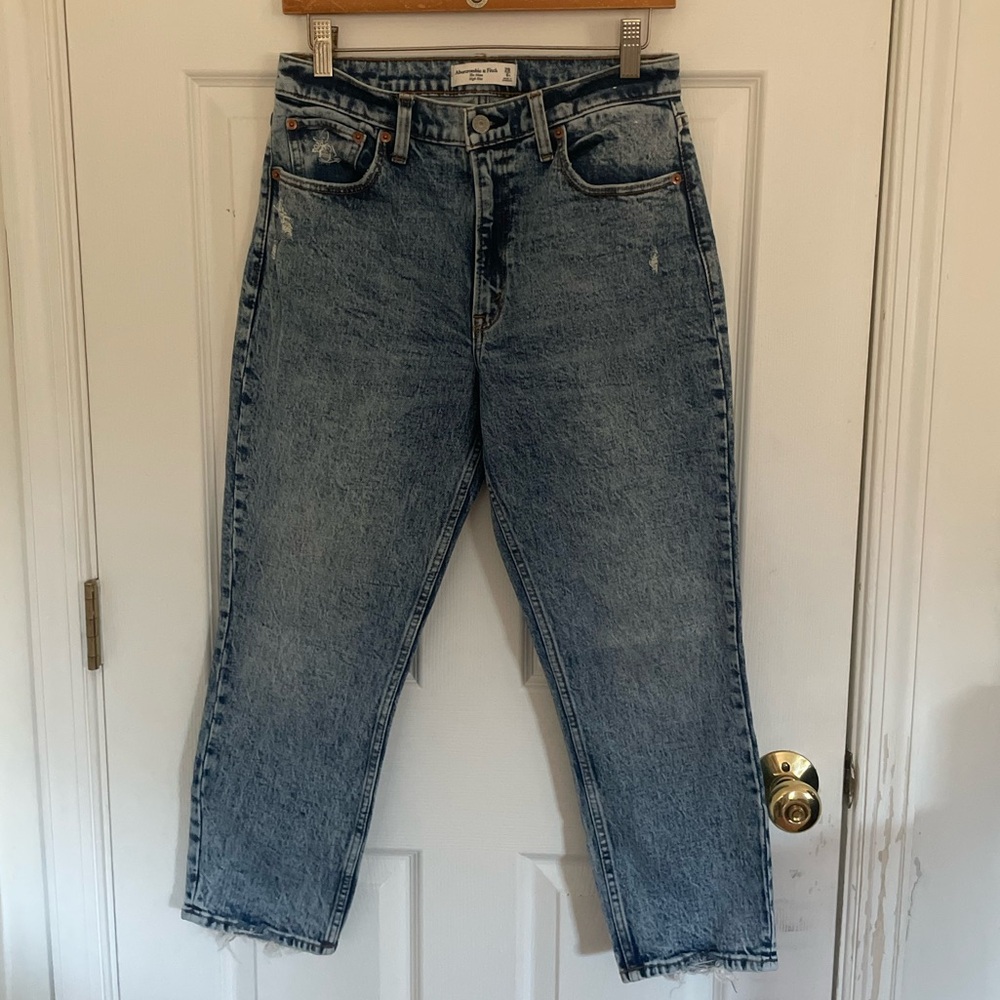 A&F Acid High Rise Mom Jeans - Picture 8 of 15